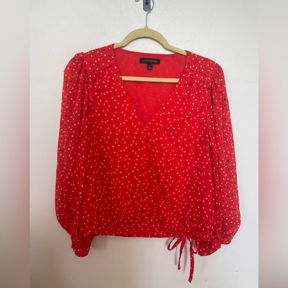 Banana Republic Valentine heart pattern, faux wrap cropped shirt.